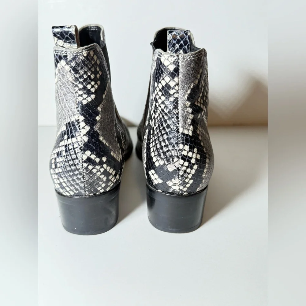 Yale Chelsea Boot (Women) Marc Fisher LTD